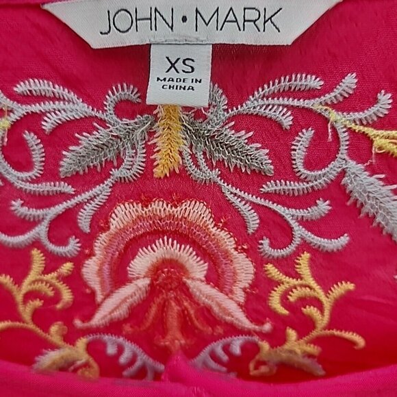 Size XS Fuchsia Floral Embroidered 3/4 Sleeve Blouse by John Mark Baby Doll Boho - Picture 4 of 11